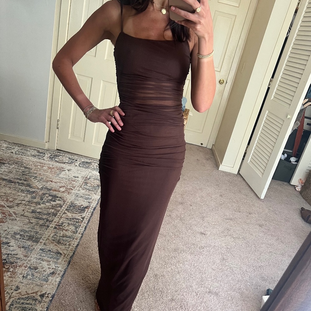 Revolve Superdown Celeste maxi dress - Picture 4 of 4